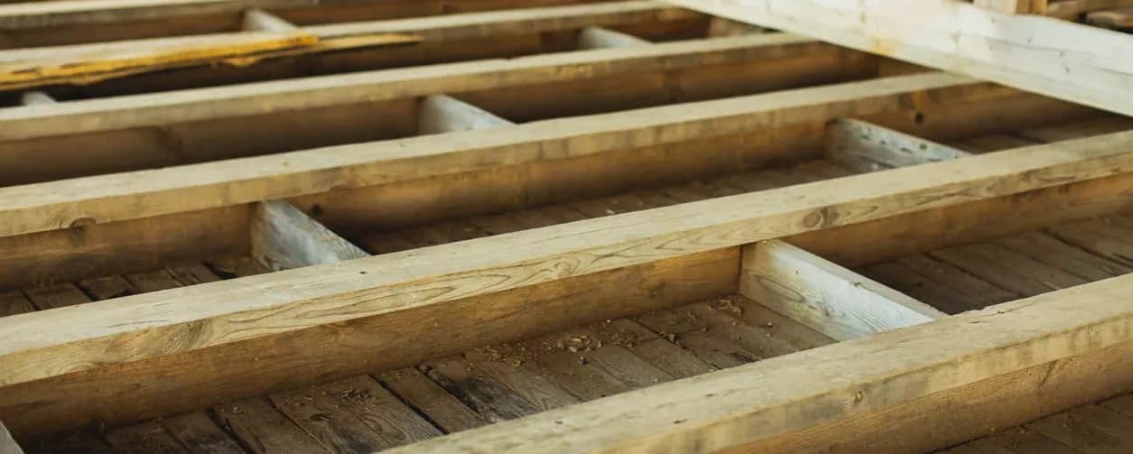 Jakie legary na podłogę wybrać, aby uniknąć kosztownych błędów?