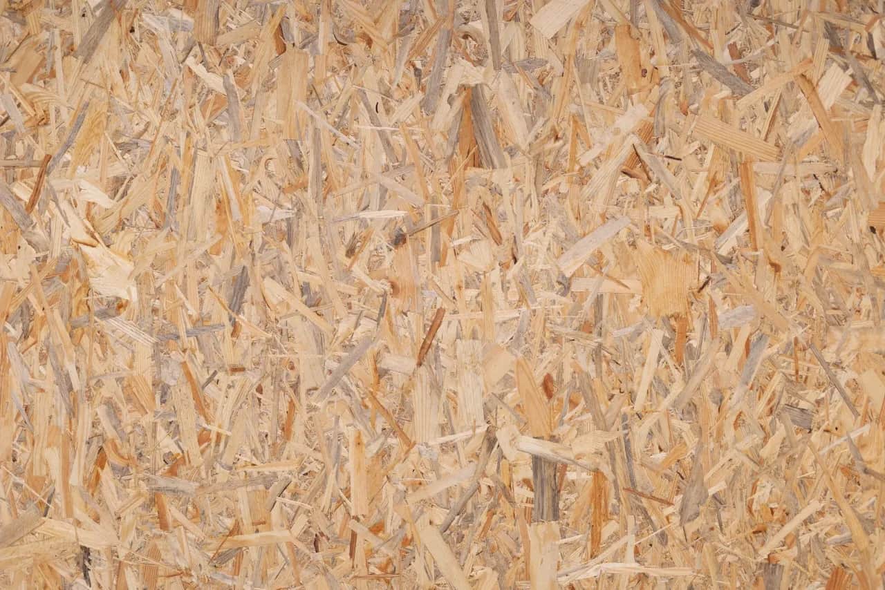 Jaka grubość płyty OSB na dach altanki, aby uniknąć problemów?