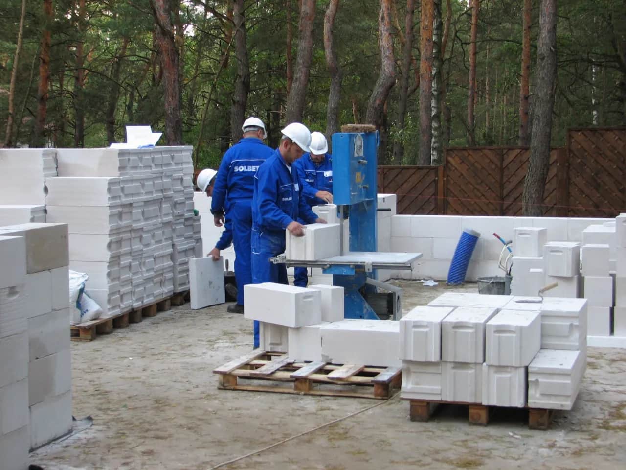 Beton komórkowy 24x24x59 ile na m2 - ile bloczków potrzebujesz?